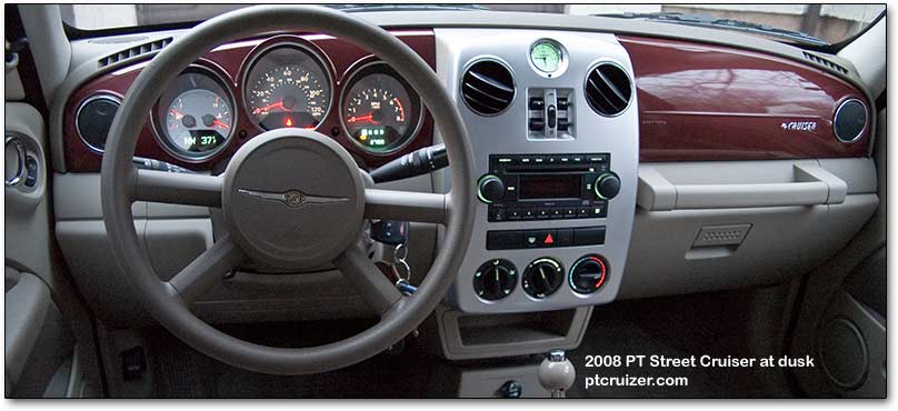 pt dashboard night